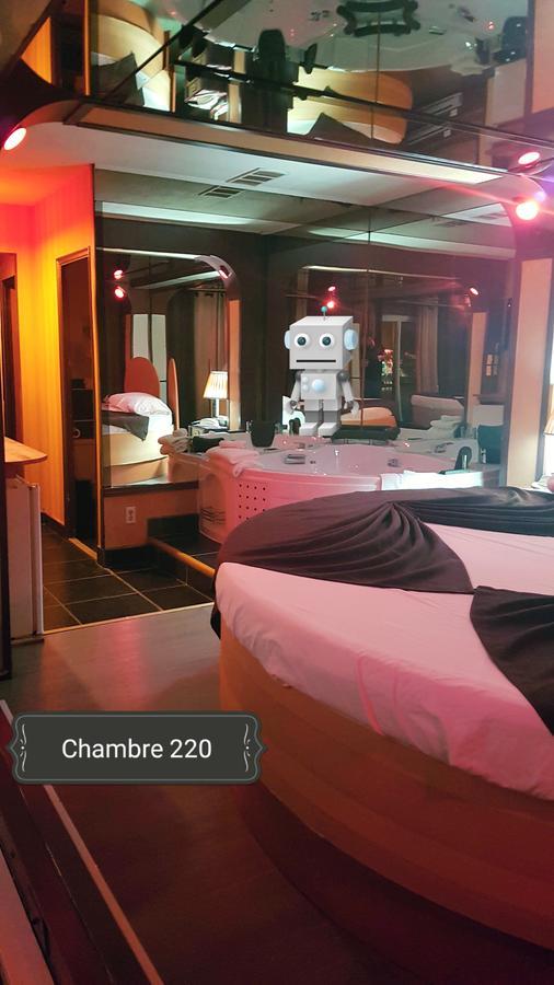 Chomedey Inn Laval Eksteriør billede